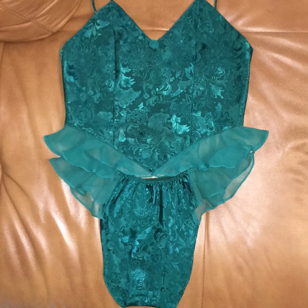 Vintage Victoria’s Secret Camisole Shorts PJ Teddy Bodysuit Size S
